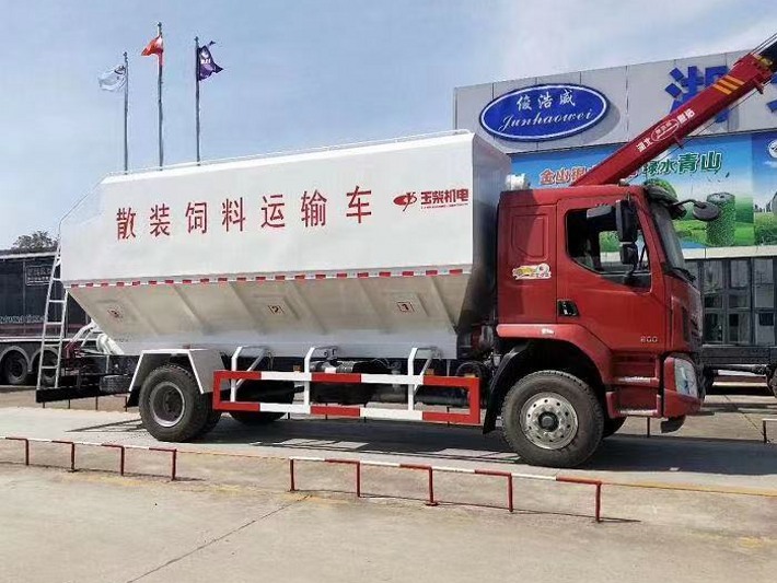 东风柳汽28方散装饲料运输车
