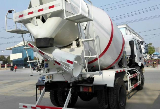大运混凝土搅拌运输车