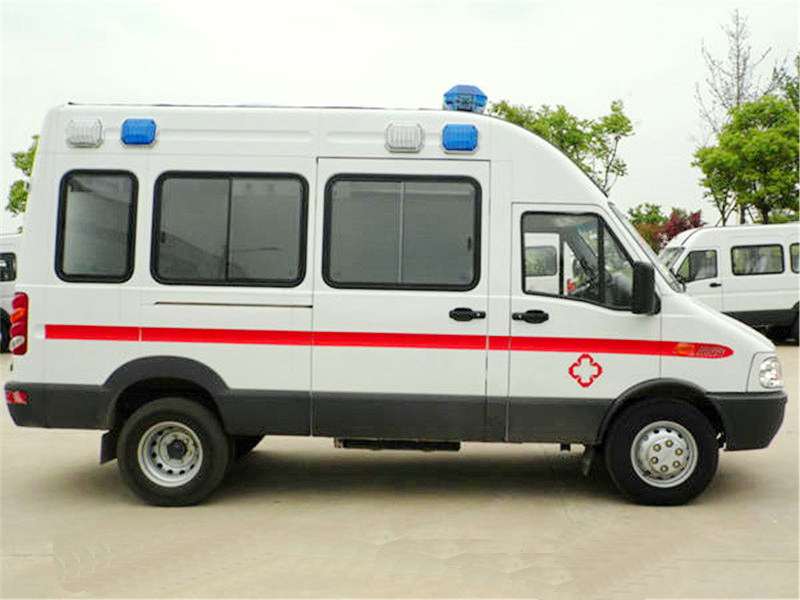 依维柯宝迪A37救护车