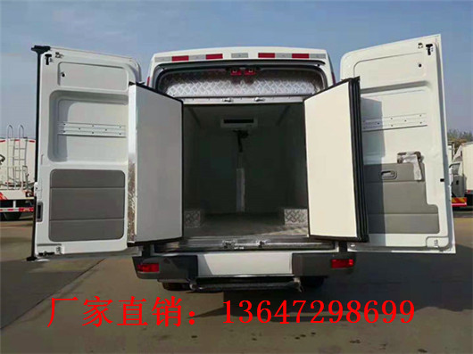 依维柯长轴面包冷藏车