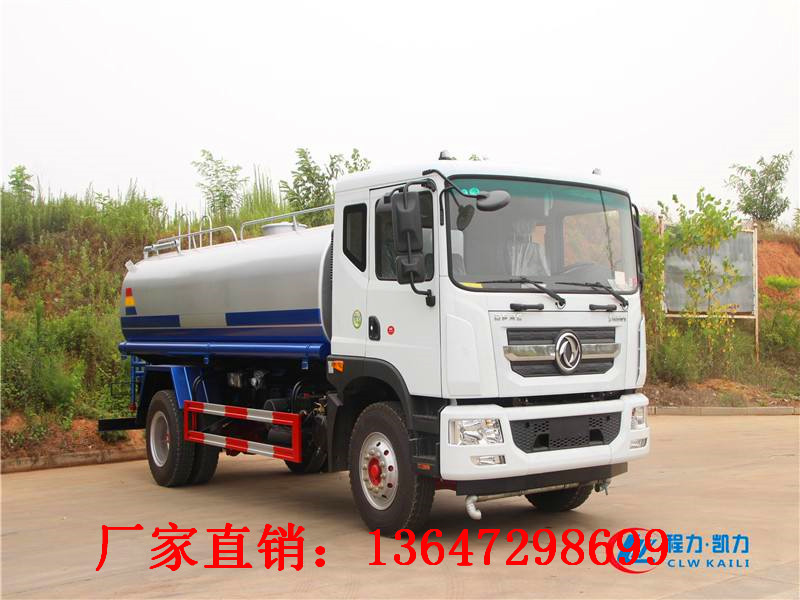 东风多利卡D9 15方洒水车