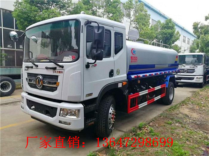 东风多利卡D9 15方洒水车