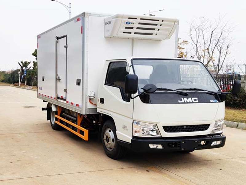 江铃牌JX5041XLCTG2BEV型纯电动冷藏车