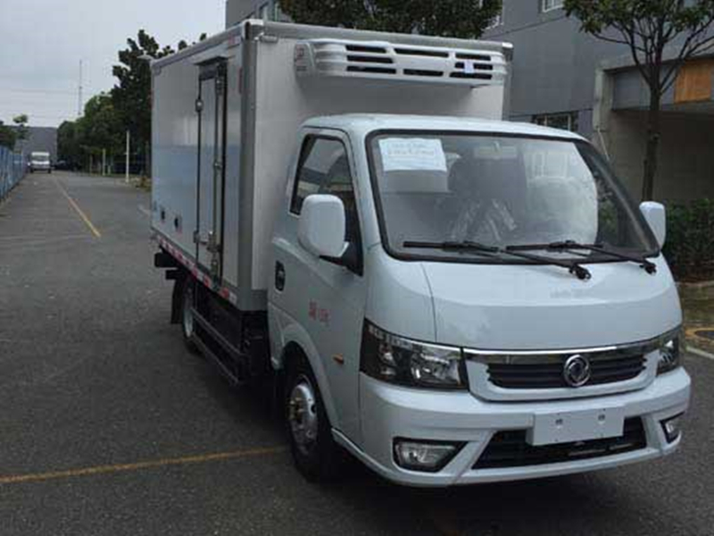 东风牌DFA5040XLCTBEV型纯电动冷藏车（3.38米））