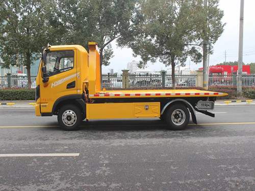 东风纯电动清障车