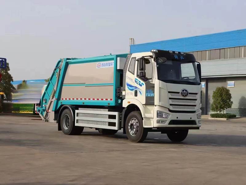 解放纯电动压缩式垃圾车