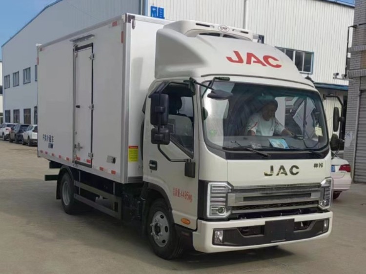 JAC江淮帅铃S6国六蓝牌4.2米冷藏车