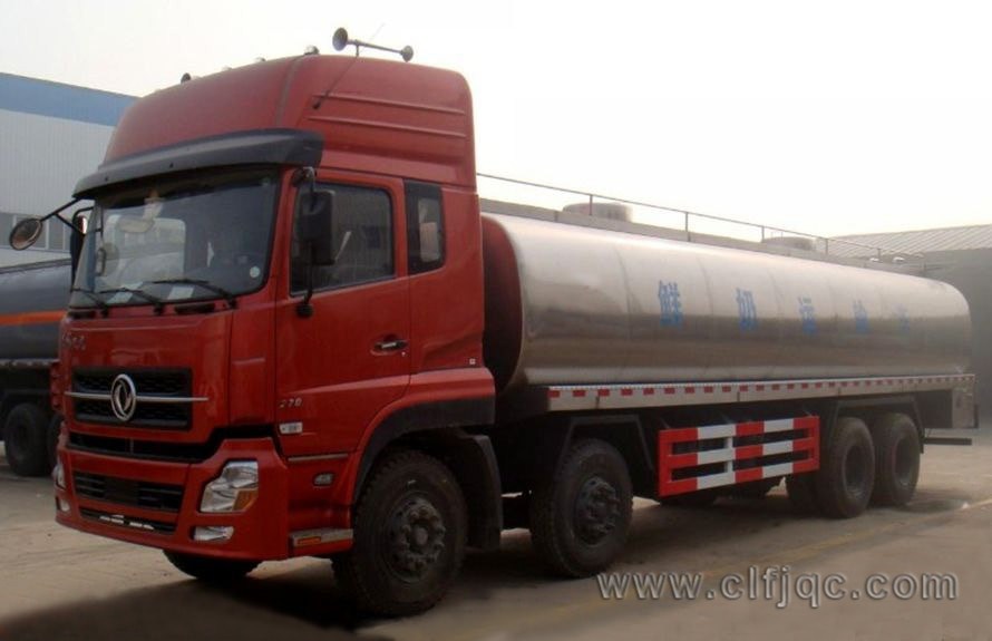 东风天龙前四后八奶罐车