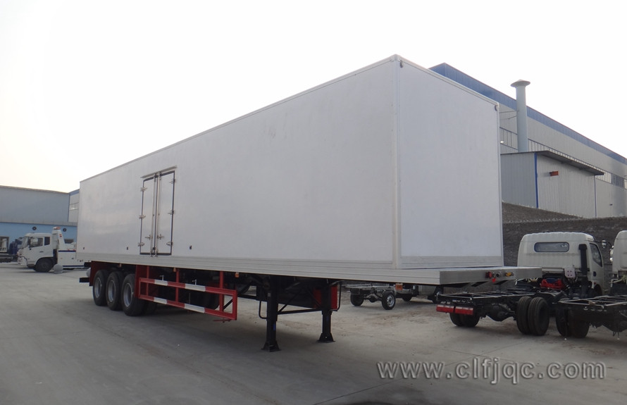 15米半挂冷藏车