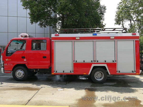 庆铃五十铃2吨水罐消防车