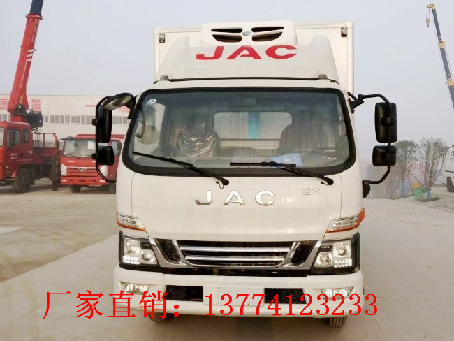 江淮駿鈴V5  4.0米冷藏車