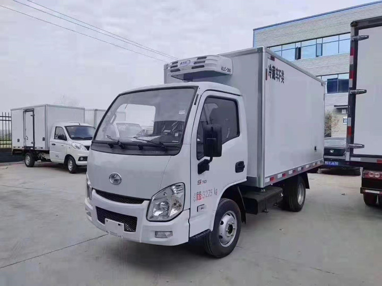 跃进小福星S70国六3.26米冷藏车