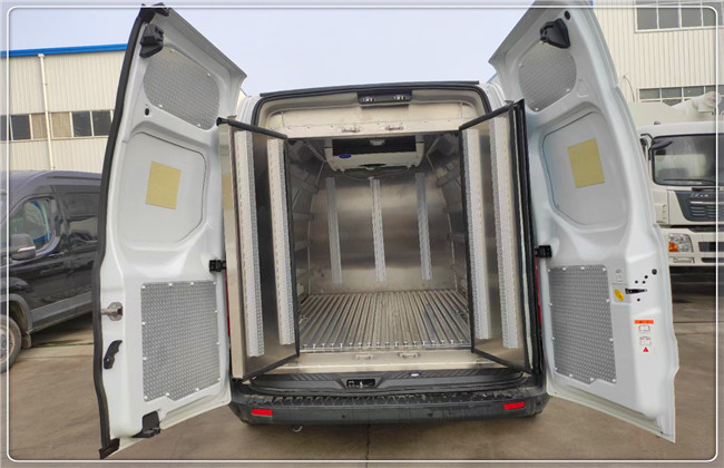 福特新全順疫苗冷鏈車