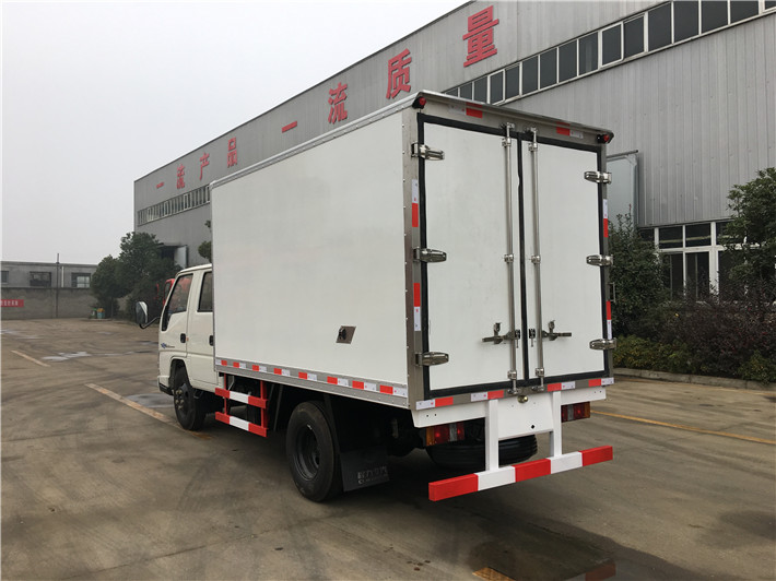江铃冷藏车