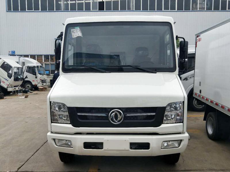 東風天來最大面包型冷藏車