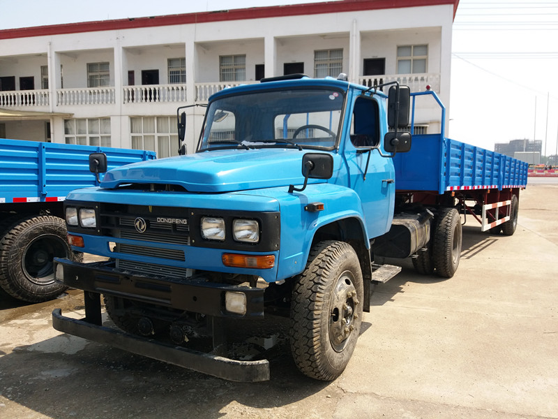 东风尖头A2教练车