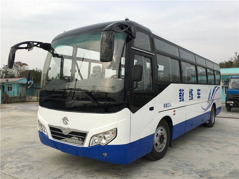 东风九米客车（A1）教练车