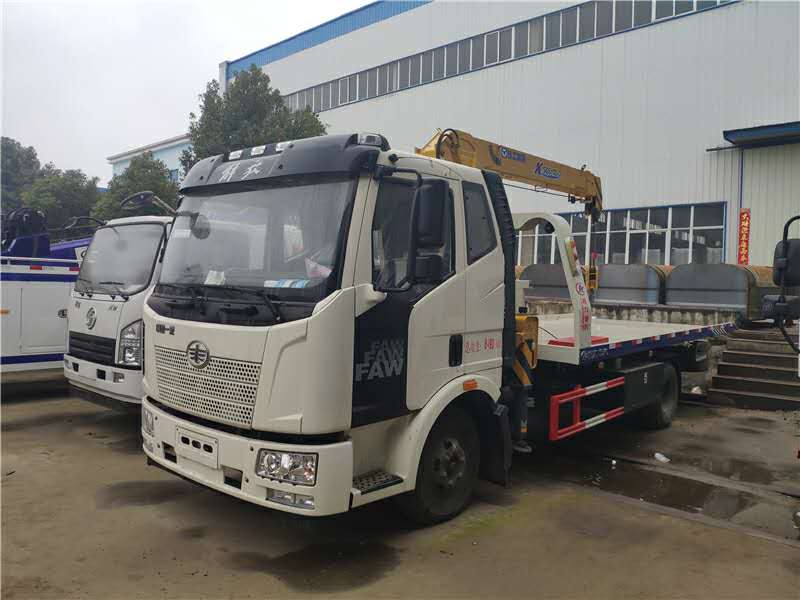 解放J6带吊一拖二清障车