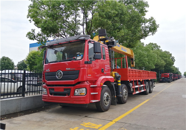 陕汽德龙前四后八16吨徐工随车吊