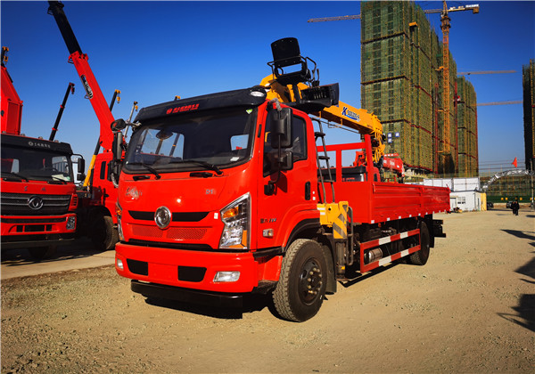 国六东风D1单排8吨徐工随车吊 8吨随车吊价格