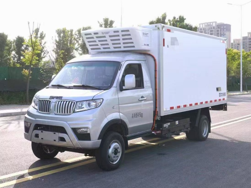 (3.5米)华晨鑫源 T50纯电动冷藏车