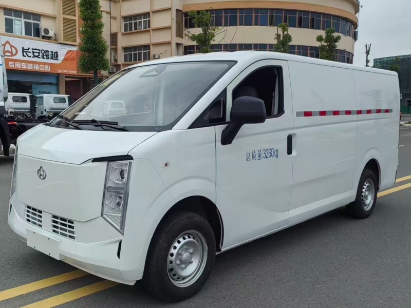 长安跨越星 V9纯电动面包冷藏车