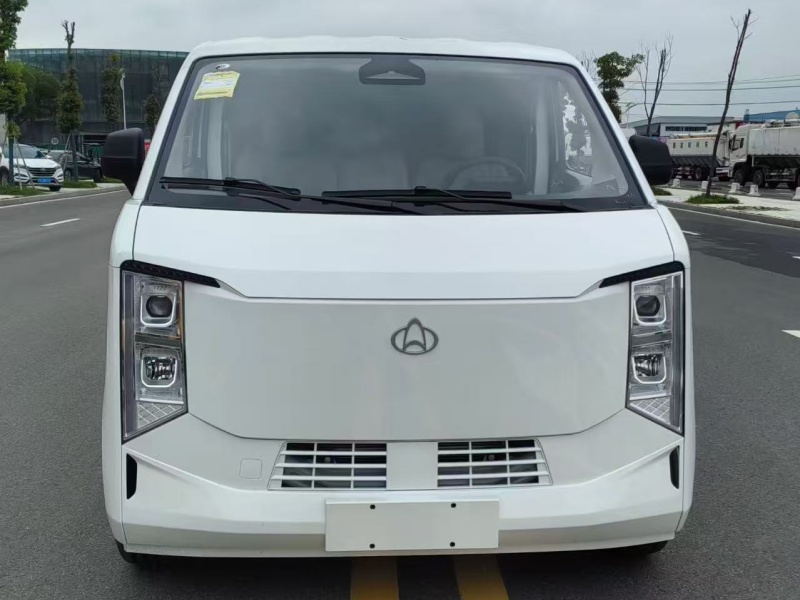 长安跨越星 V9纯电动面包冷藏车