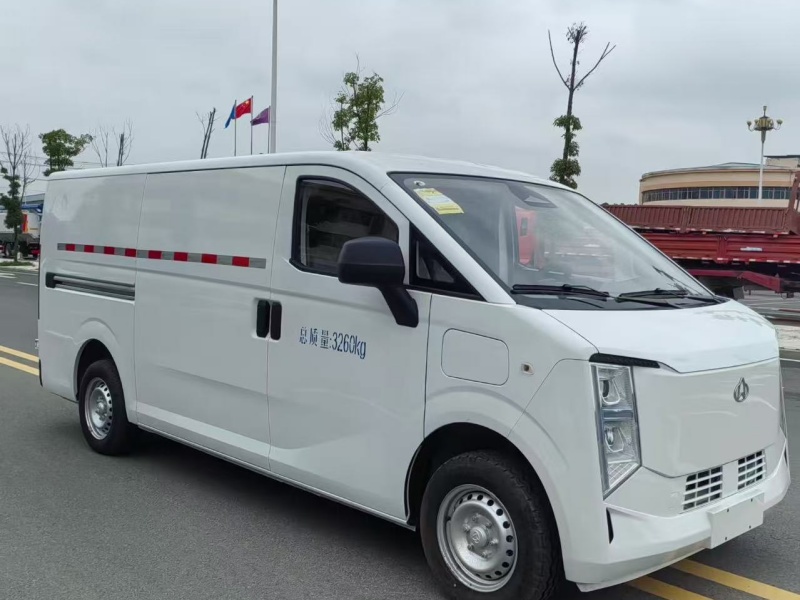 长安跨越星 V9纯电动面包冷藏车