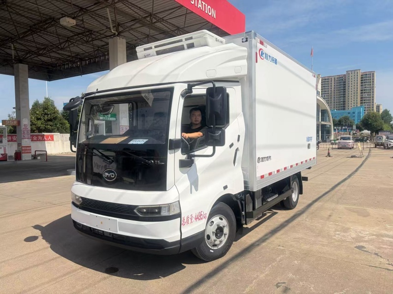 (4.2米）比亚迪 T5DM 插电式增程混动冷藏车