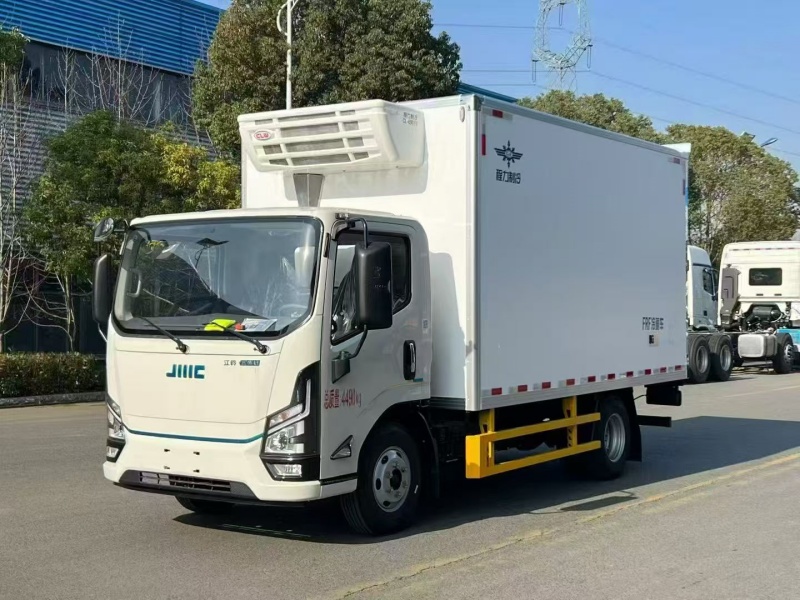 (4.2米）江铃 E 路达纯电动冷藏车