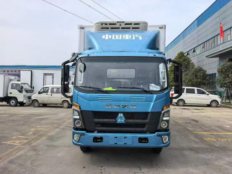 (4.2米）重汽豪沃纯电动冷藏车