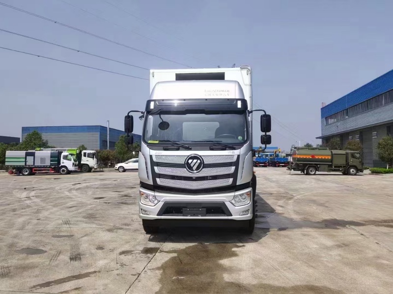 （8.6米）欧曼小三轴冷藏车
