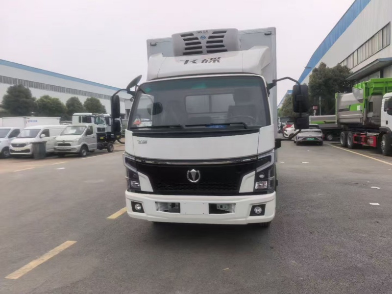 (4.2米）飞碟奥驰CNG天然气冷藏车