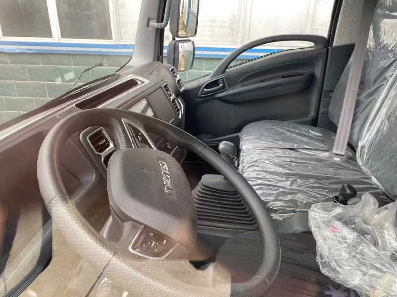 (4.2米）庆铃五十铃 M600蓝牌冷藏车