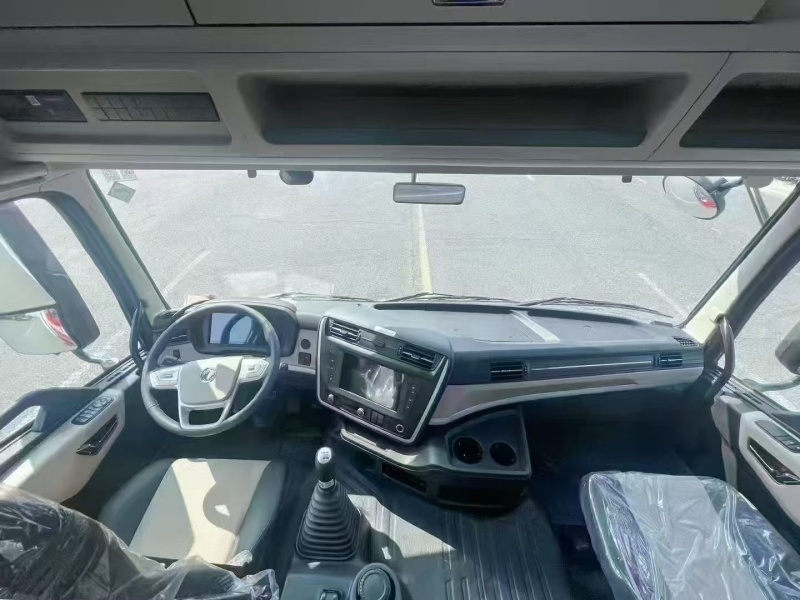 (6.8米）东风天锦LNG天然气冷藏车
