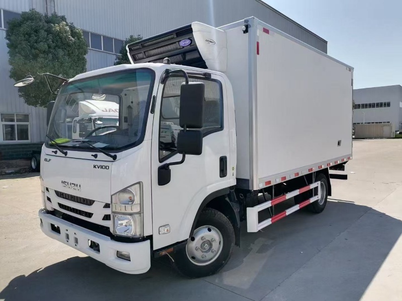 庆铃五十铃KV100蓝牌4米2冷藏车