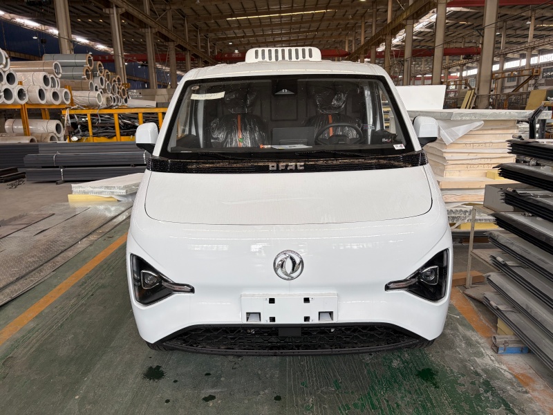 东风福瑞通V8E纯电动面包冷藏车