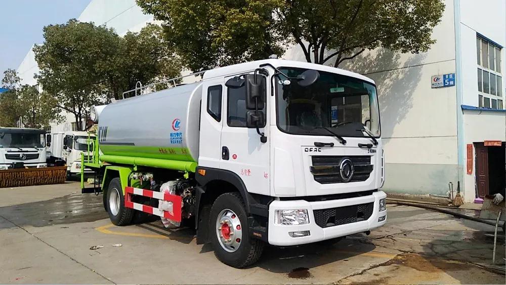 国六东风D9抑尘洒水车（圆罐-30米-CLW5180GPSD6型）多功能洒水喷雾消毒车价格