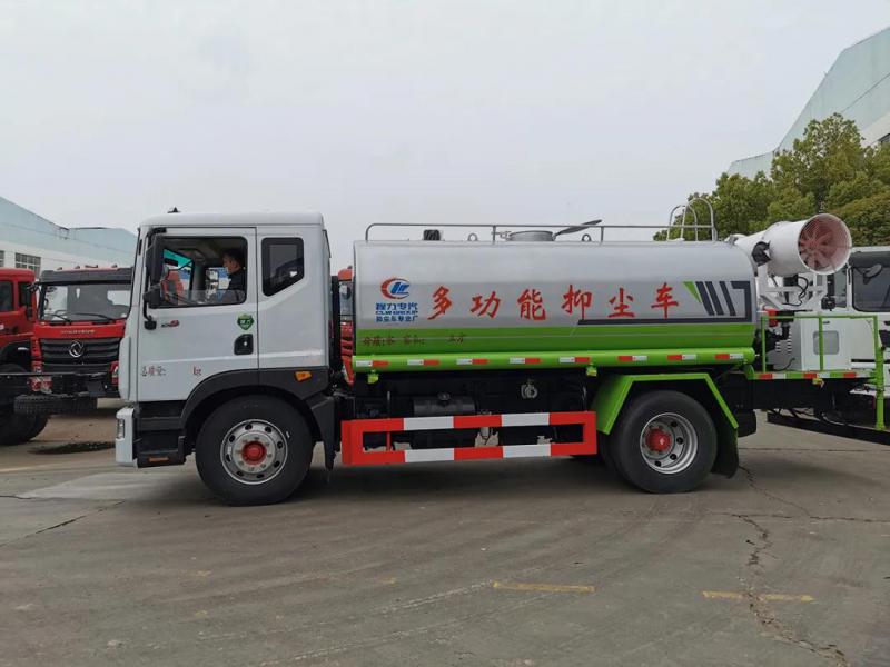 国六降尘洒水车（多功能洒水车圆罐-40米喷雾消毒车）多少钱