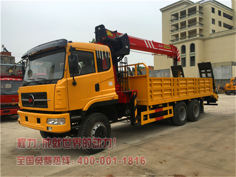 楚风后八轮12吨多功能随车吊带爬梯车
