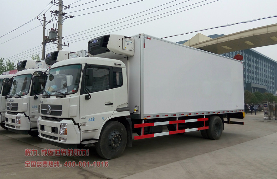 东风天锦6.1/7.4米冷藏车