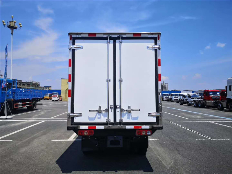 (国六)跃进福运s80柴油版冷藏车