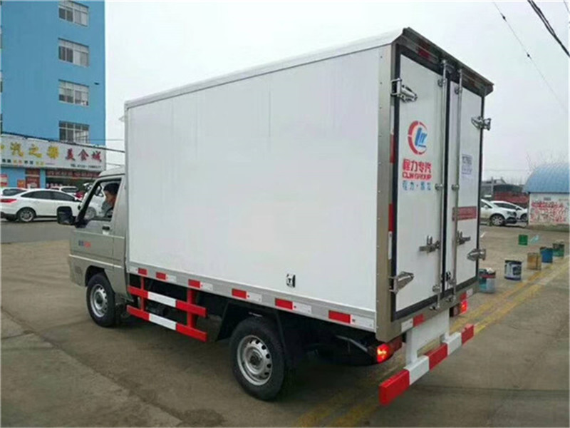 2.6米福田驭菱（后单轮）冷藏车