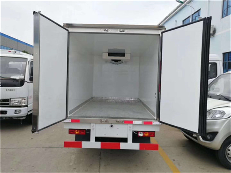 2.6米福田驭菱（后单轮）冷藏车