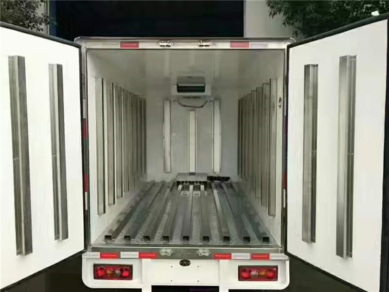 2.9米金杯厢式（后单轮）冷藏车