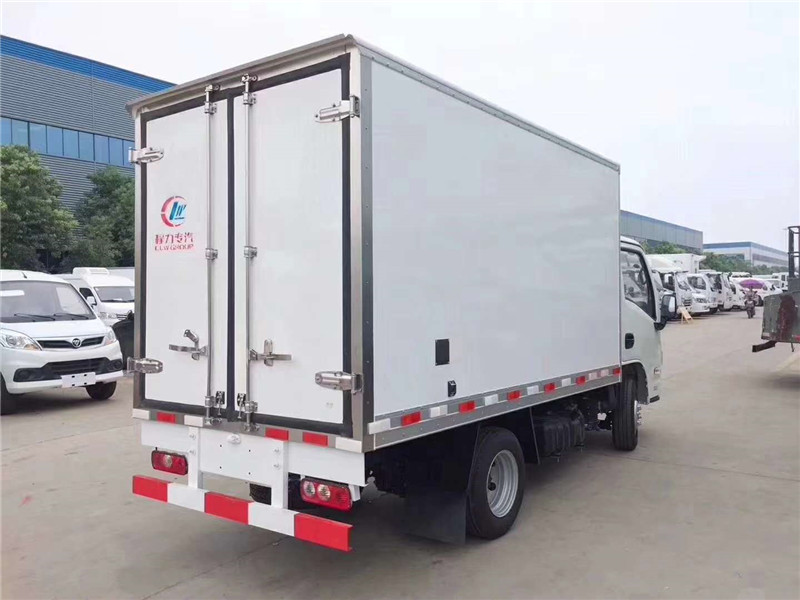 3.3米跃进小福星（后双轮）冷藏车