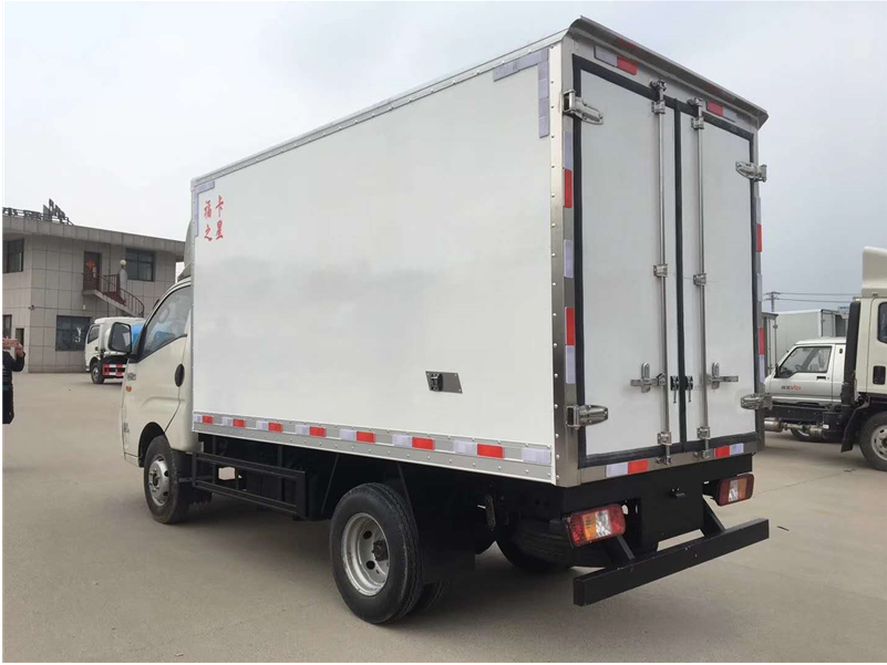 3.5米福田康瑞（后双轮）冷藏车