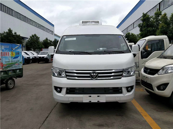 3米福田G9(柴油/汽油）面包冷藏车