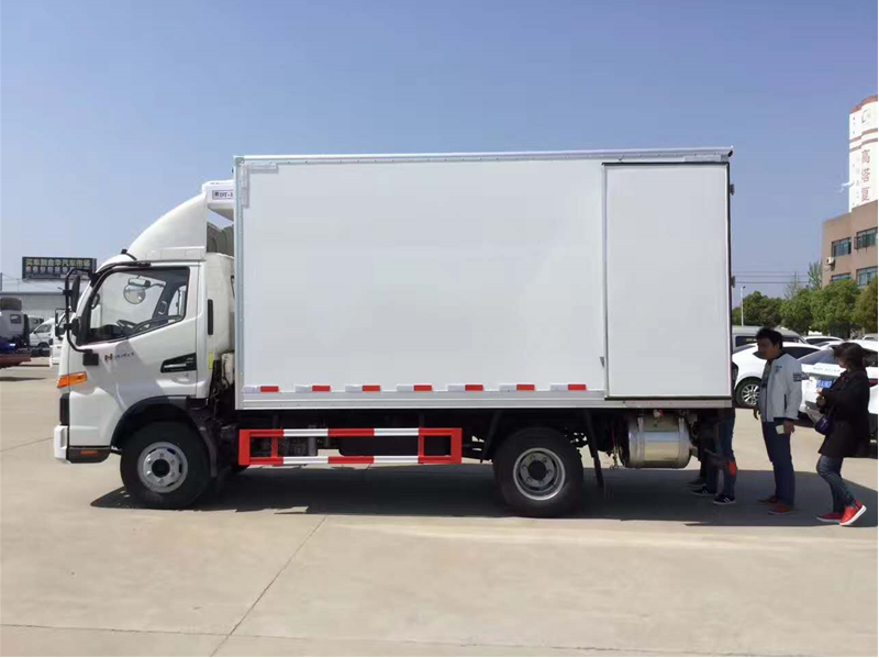 （4.2米）江淮骏铃V6冷藏车