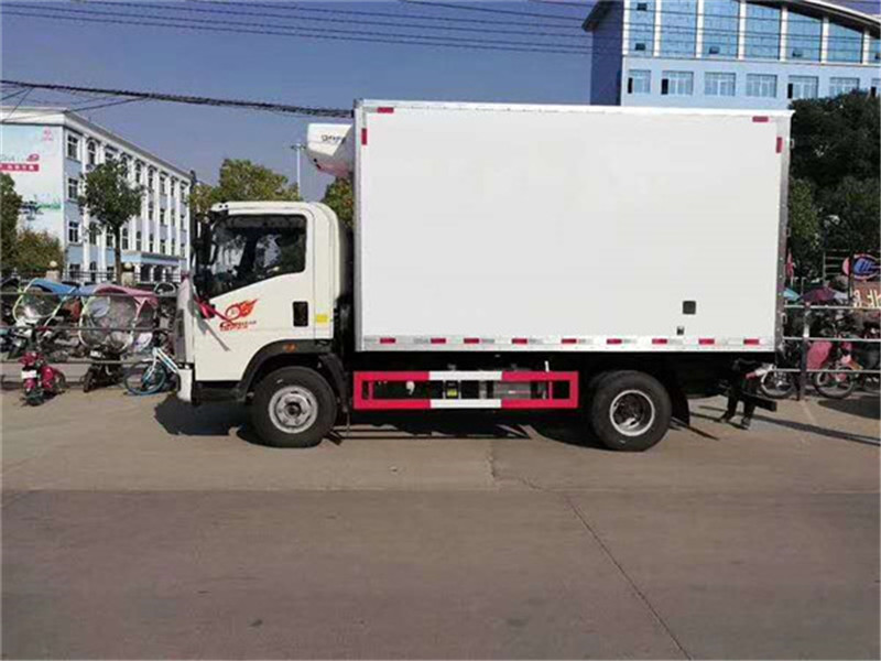（4.2米）重汽豪沃冷藏车